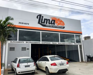 Fachada em ACM e letras em aço galvanizado