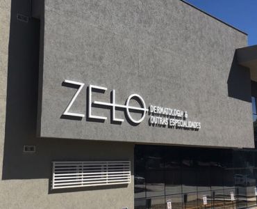 Letras em aço galvanizado com pintura