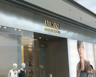 Letras em aço galvanizado e acrílico, 20mm, iluminação em LEDs