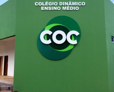 Painel em ACM, letras em aço galvanizado e acrílico