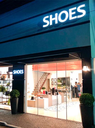 Sobre a Eficaz Luminosos