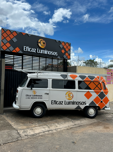 Sobre a Eficaz Luminosos